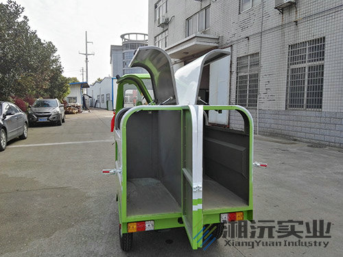 常德湘沅實(shí)業(yè)有限公司,常德垂直垃圾壓縮站,地埋式垃圾壓縮站,電動(dòng)人力斗車(chē),電動(dòng)三輪高壓清運車(chē),電動(dòng)助力拉車(chē)