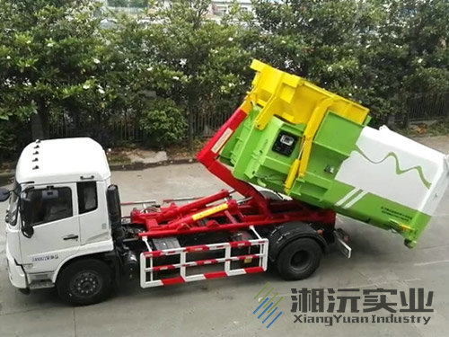 常德湘沅實(shí)業(yè)有限公司,常德垂直垃圾壓縮站,地埋式垃圾壓縮站,電動(dòng)人力斗車(chē),電動(dòng)三輪高壓清運車(chē),電動(dòng)助力拉車(chē)